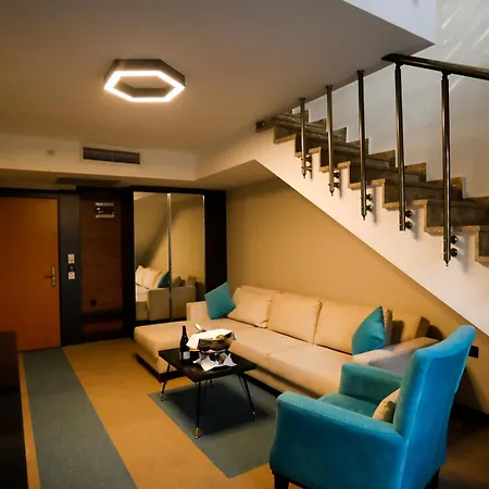 Hotel Fier Life Center