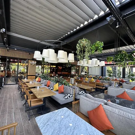 Fier Life Center Hotel