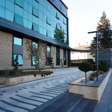 Hotel Fier Life Center Balqash