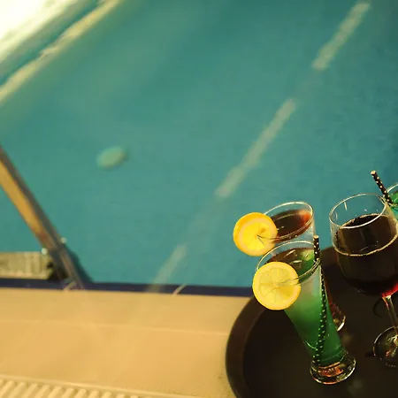 Hotel Fier Life Center