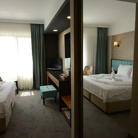 Fier Life Center Hotel