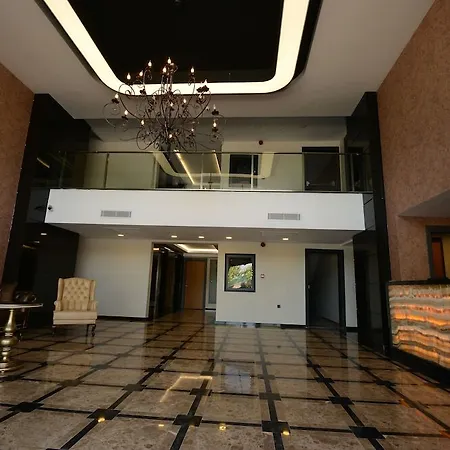 Fier Life Center Hotel 3*