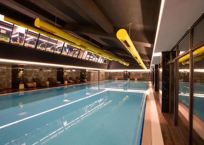 Hotel Fier Life Center