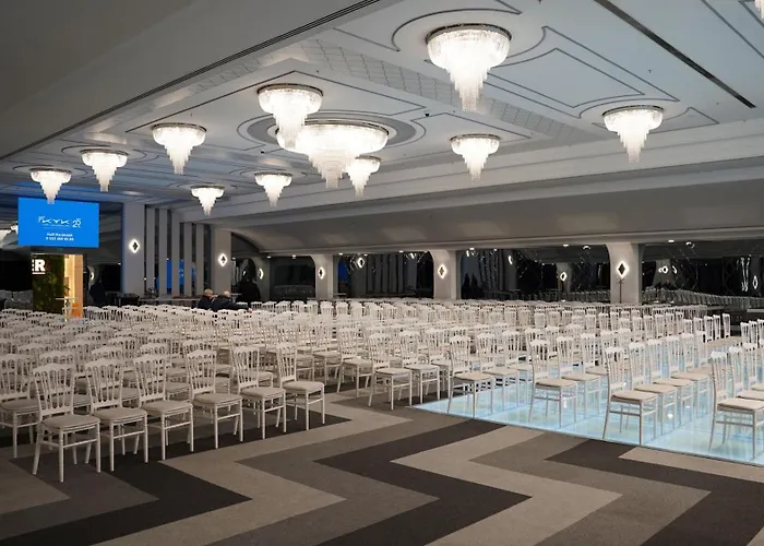 Otel Fier Life Center 3*