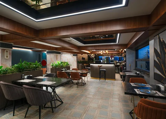 Hotel Fier Life Center