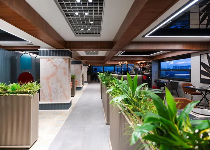 Otel Fier Life Center 3*