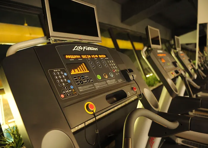 Hotel Fier Life Center